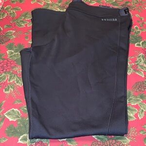 NWT Women’s Under Armour Baselayer Leggings Sz XL, Black.